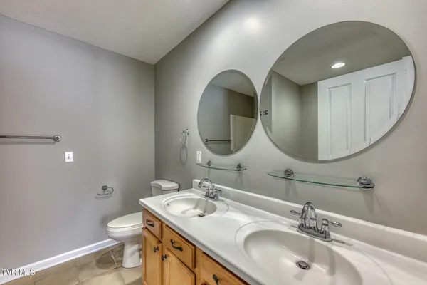 $279,900 | 15096 Denham Drive, Abingdon, VA 24210