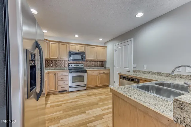 $289,900 | 15096 Denham Drive, Abingdon, VA 24210