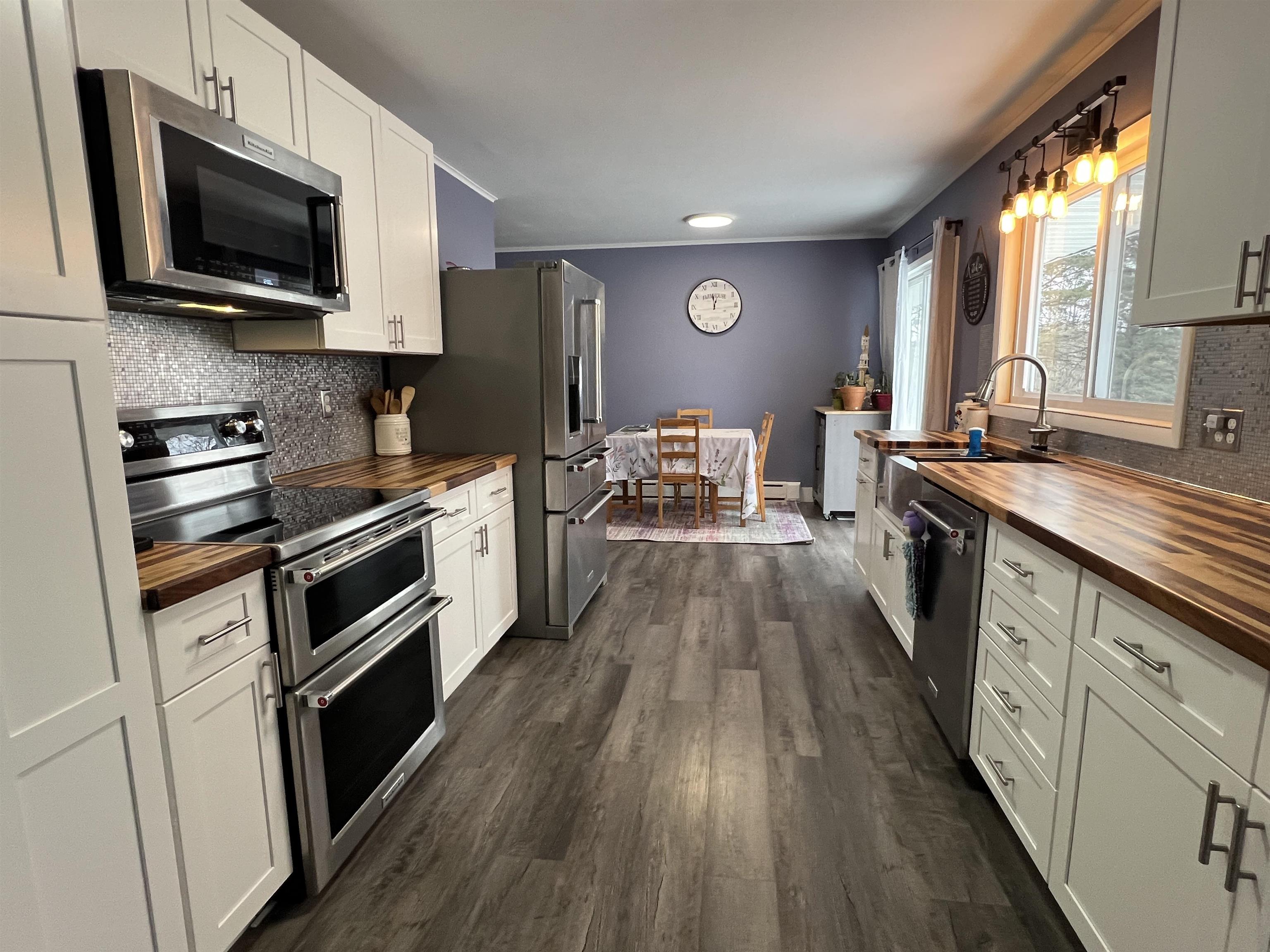 10337 47 Road Cadillac, MI 49601 - Photo 5 of 39
