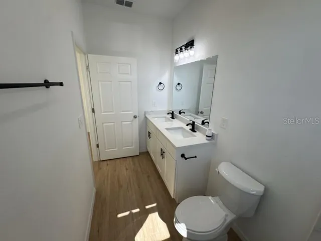 $2,400 | 3460 Tupelo Avenue, North Port, FL 34286