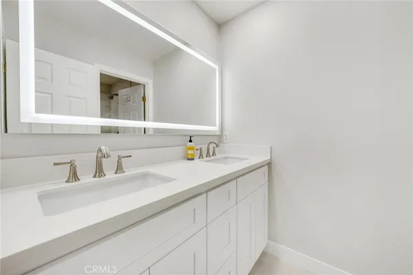 $7,200 | 5 Salk, Irvine, CA 92620