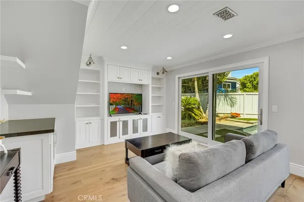 $7,200 | 5 Salk, Irvine, CA 92620