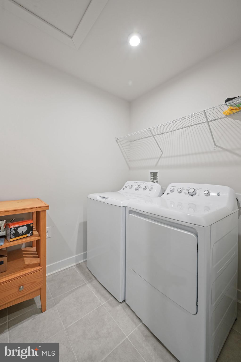 421 Laertes Drive Dover, DE 19901 - Photo 18 of 29 a utility room with dryer and washer