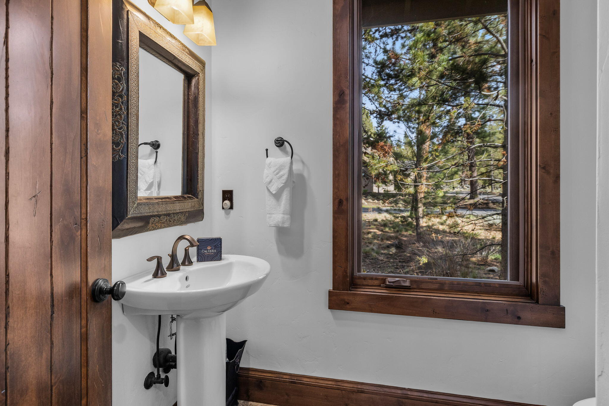 56373 Trailmere Circle Bend, OR 97707 - Photo 24 of 102 2026_04_17_56373_trailmere_circle_calder