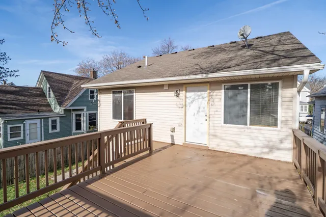 $385,000 | 936 Thomas Avenue West, St. Paul, MN 55104