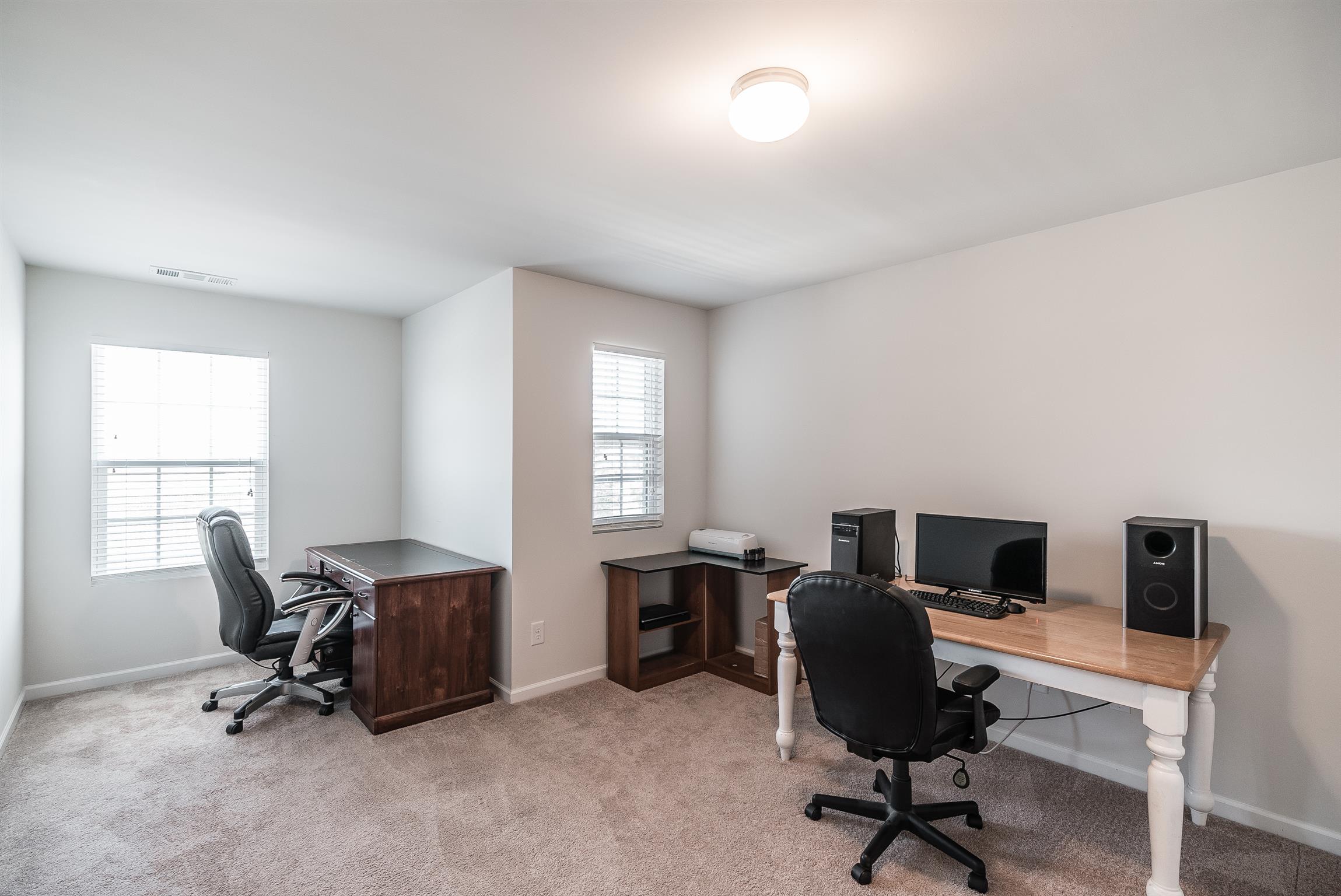 1007 Benwick Road Hendersonville, TN 37075 - Photo 26 of 27 Bedroom #3 has a nook for work desk or a sitting area.