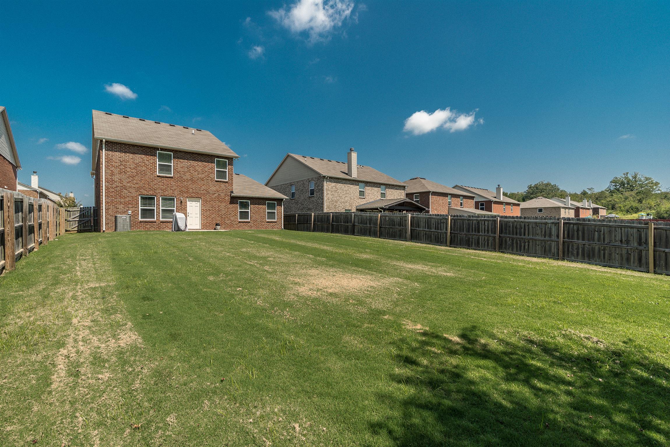 1007 Benwick Road Hendersonville, TN 37075 - Photo 4 of 27 Gallery Image 4