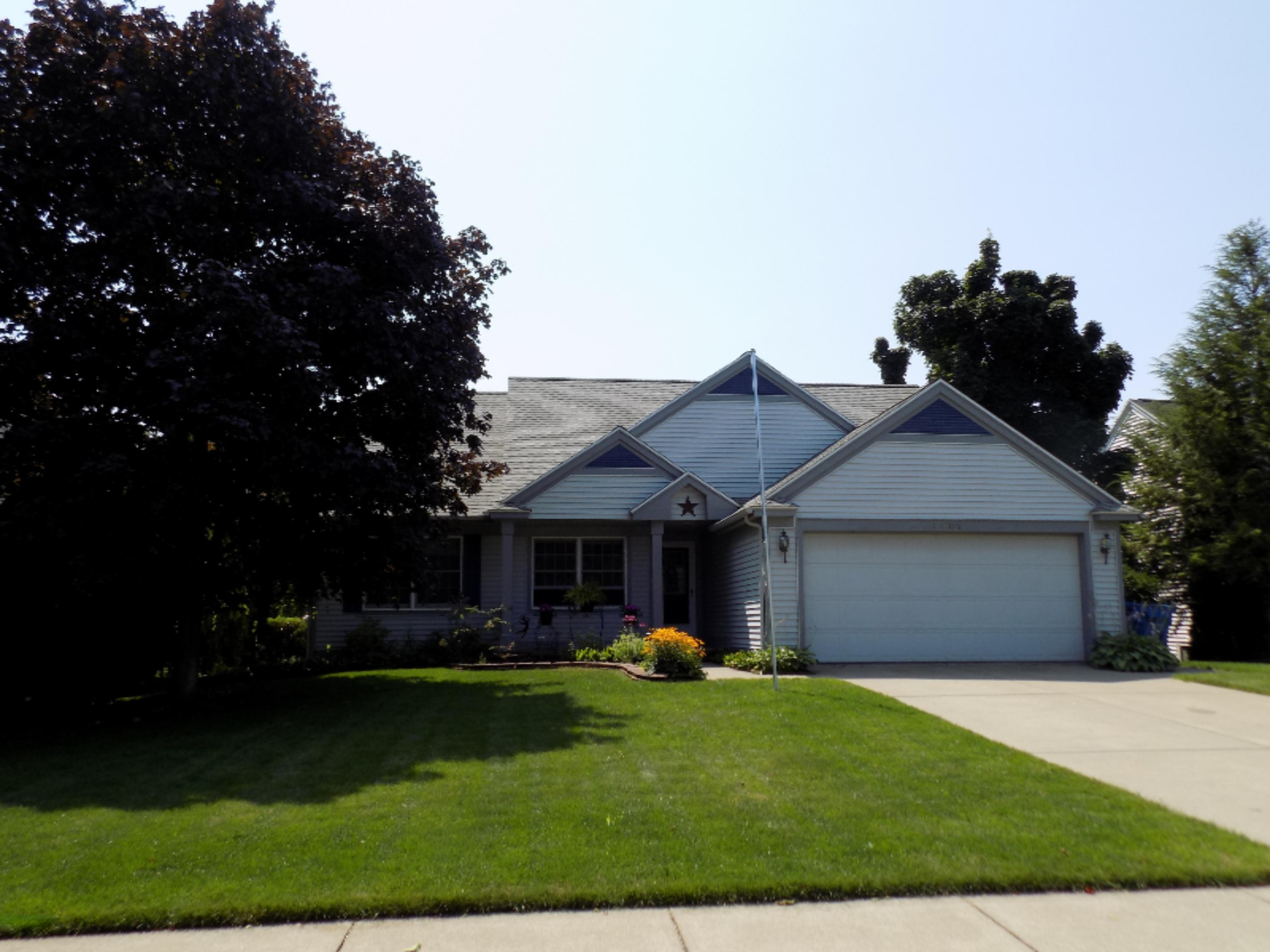 15706 Riverside Drive Spring Lake, MI 49456 - Photo 2 of 38 DSCN0326
