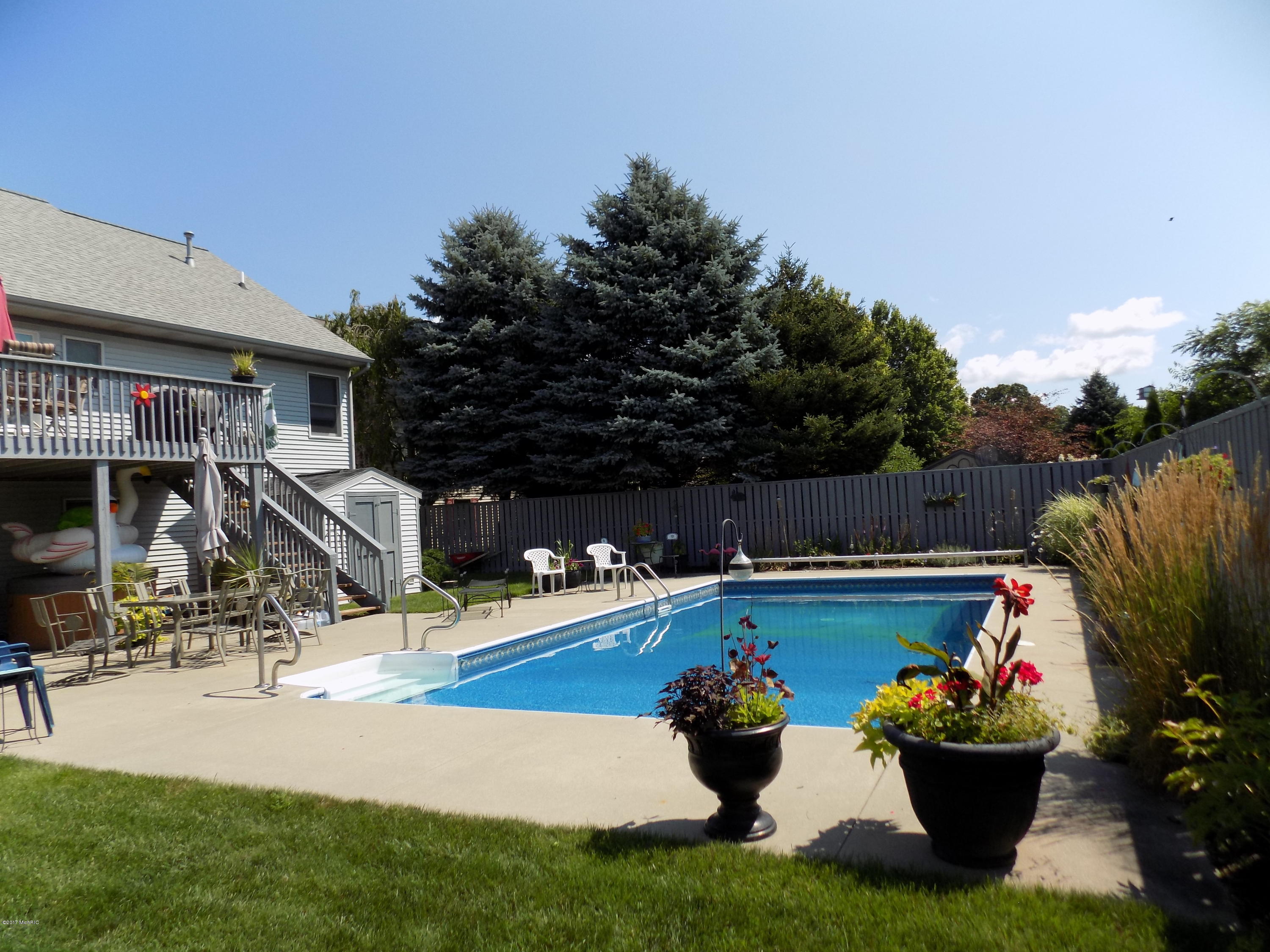 15706 Riverside Drive Spring Lake, MI 49456 - Photo 30 of 38 DSCN0289