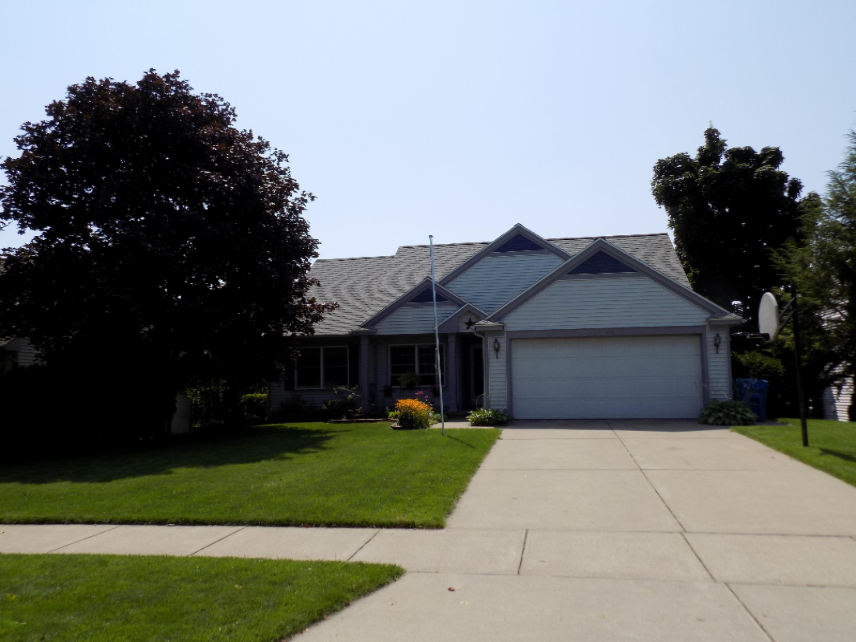 15706 Riverside Drive Spring Lake, MI 49456 - Photo 3 of 38 DSCN0327