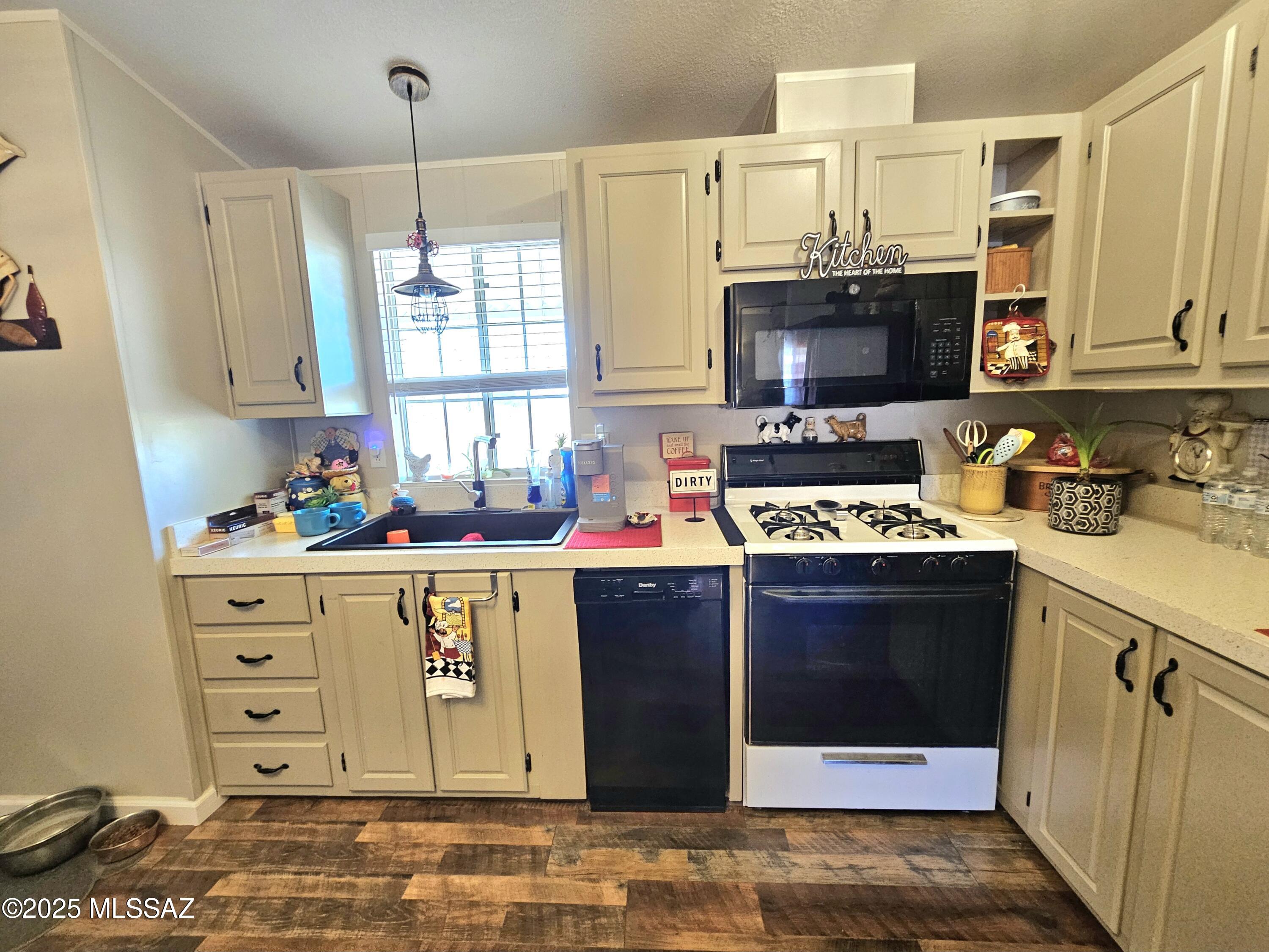 284 North Warren Road Benson, AZ 85602 - Photo 8 of 33 1000070009