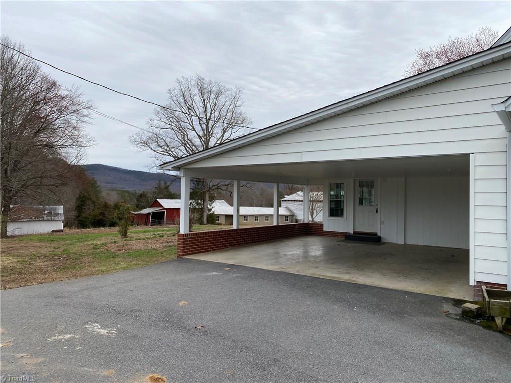 3032 Volunteer Road Pinnacle, NC 27043 - Photo 13 of 30