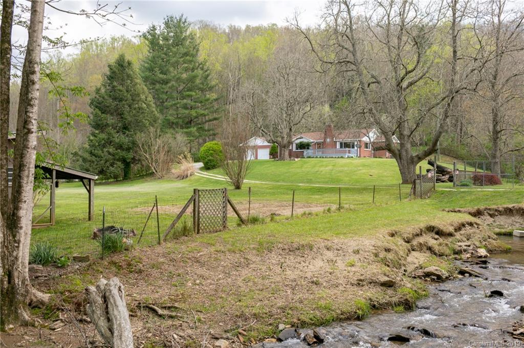 1227 Garren Creek Road Fairview, NC 28730 - Photo 2 of 38 Gallery Image 2