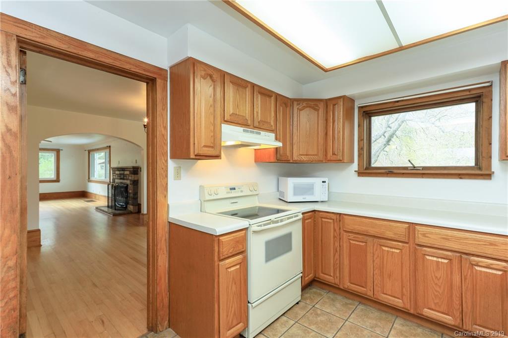 1227 Garren Creek Road Fairview, NC 28730 - Photo 18 of 38 Gallery Image 18
