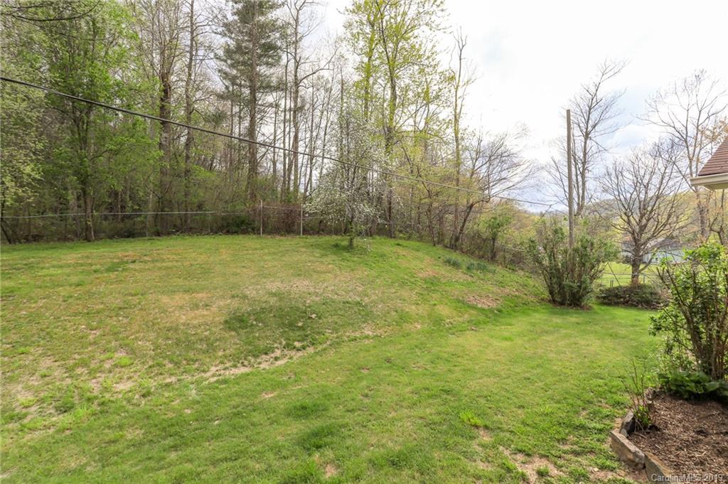 1227 Garren Creek Road Fairview, NC 28730 - Photo 28 of 38 Gallery Image 28