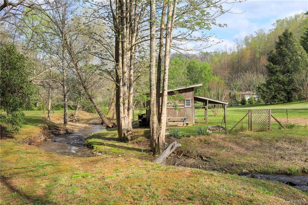 1227 Garren Creek Road Fairview, NC 28730 - Photo 6 of 38 Gallery Image 6