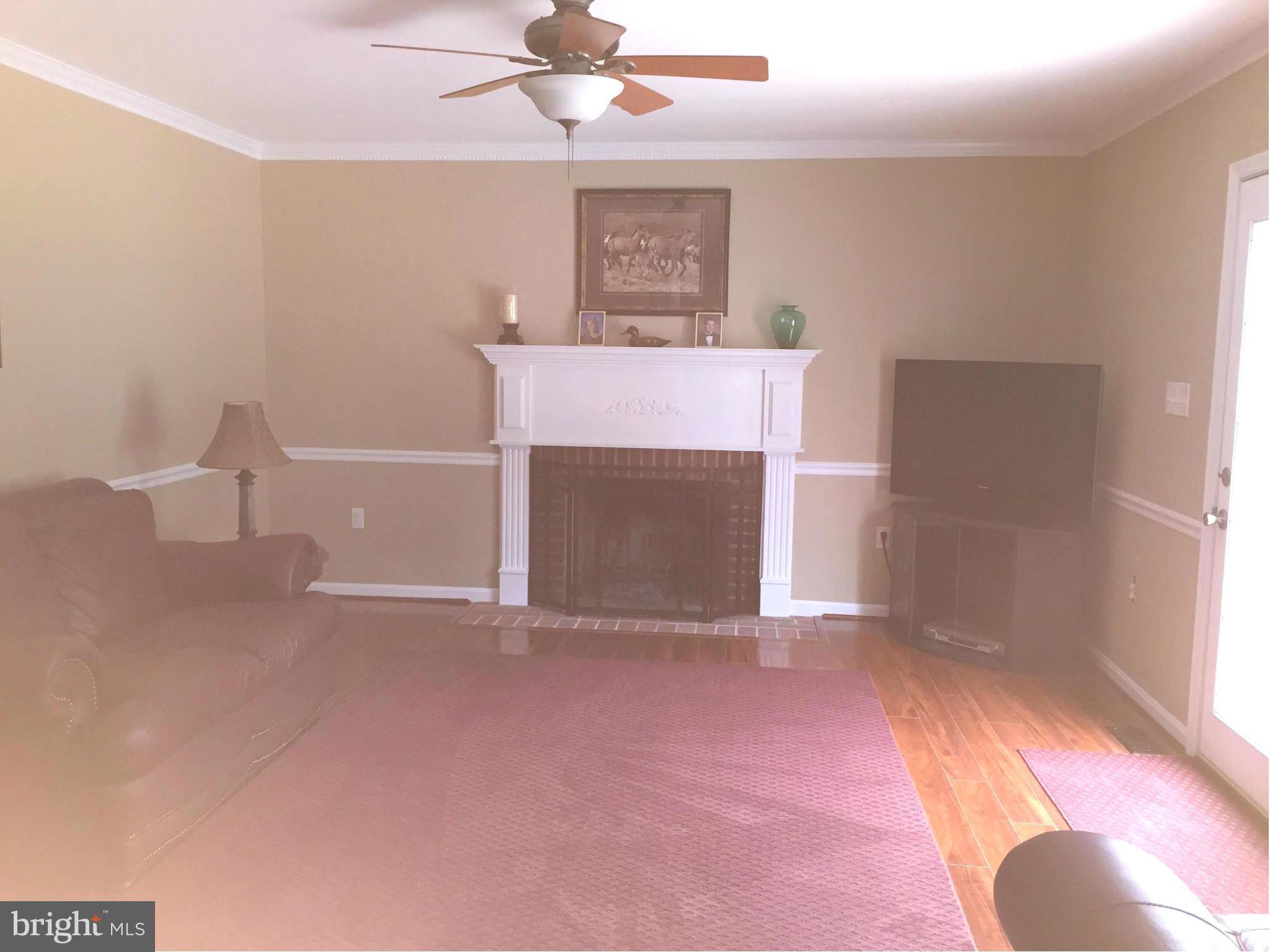 6335 Windy Creek Road Huntingtown, MD 20639 - Photo 19 of 30 Family Room
