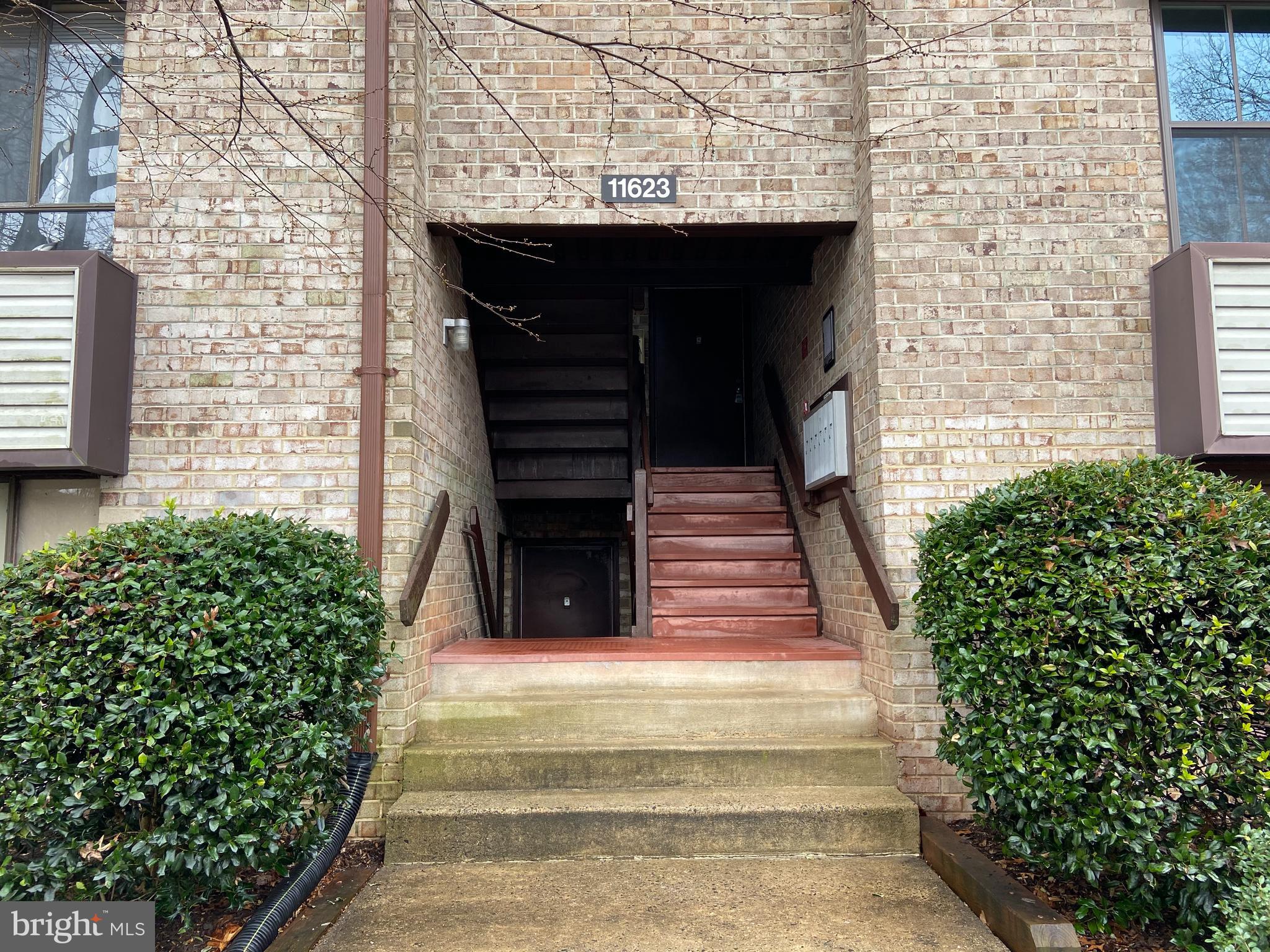 11623 Stoneview Square, Unit 22C Reston, VA 20191 - Photo 2 of 22