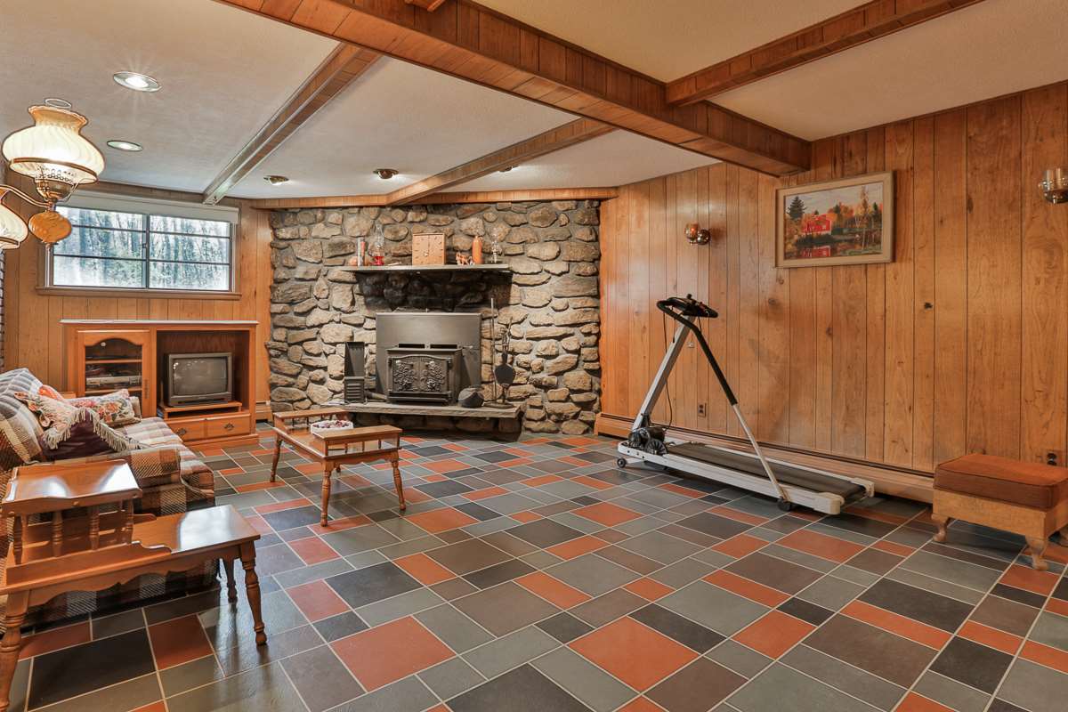 62 Goodhue Road Derry, NH 03038 - Photo 20 of 21