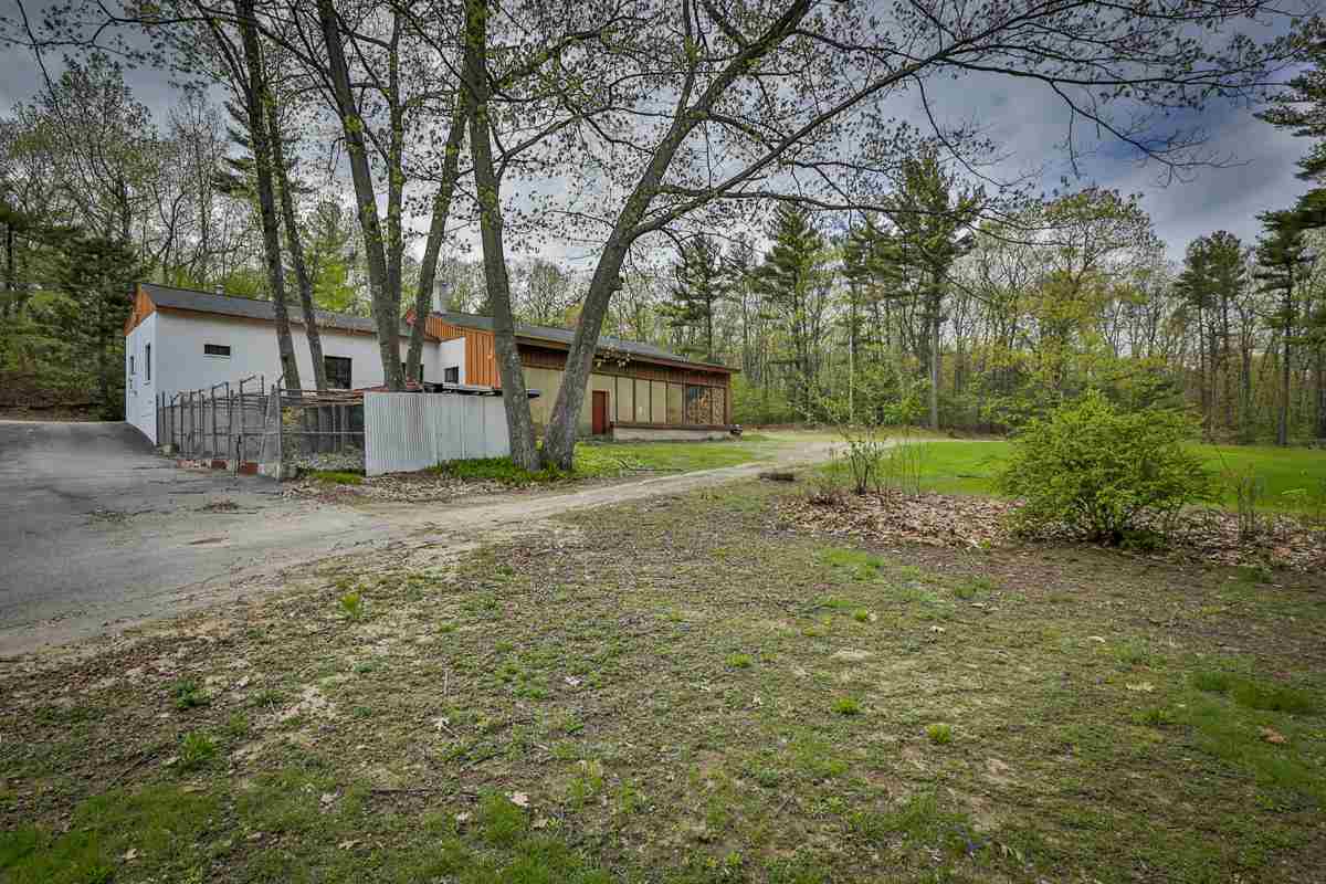 62 Goodhue Road Derry, NH 03038 - Photo 8 of 21