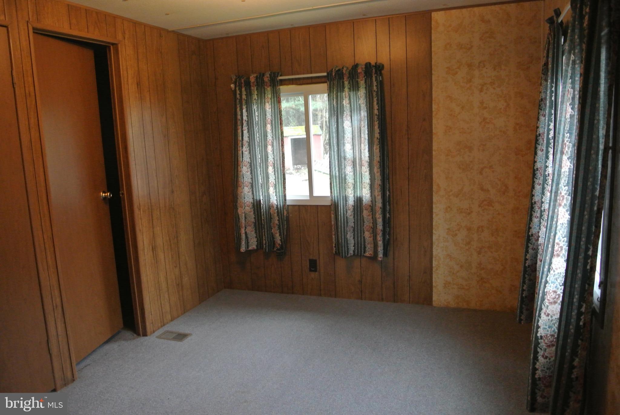 1410 Evans Road Pottstown, PA 19465 - Photo 22 of 40 2nd Bedroom