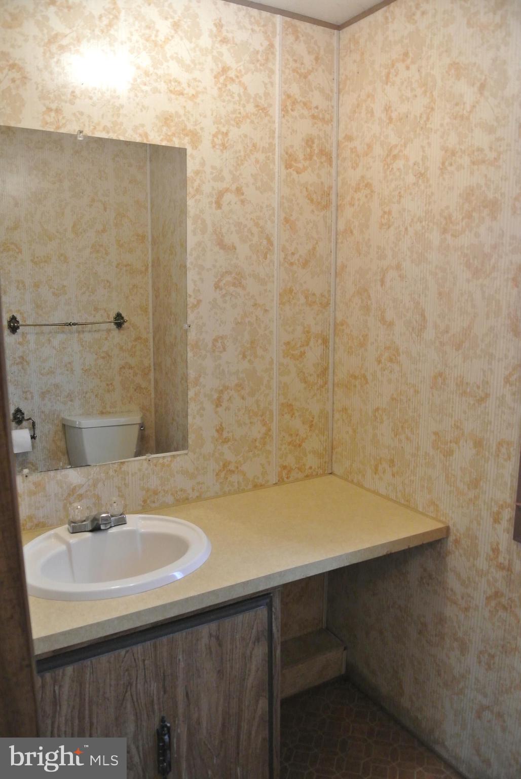 1410 Evans Road Pottstown, PA 19465 - Photo 25 of 40 1/2 Bath