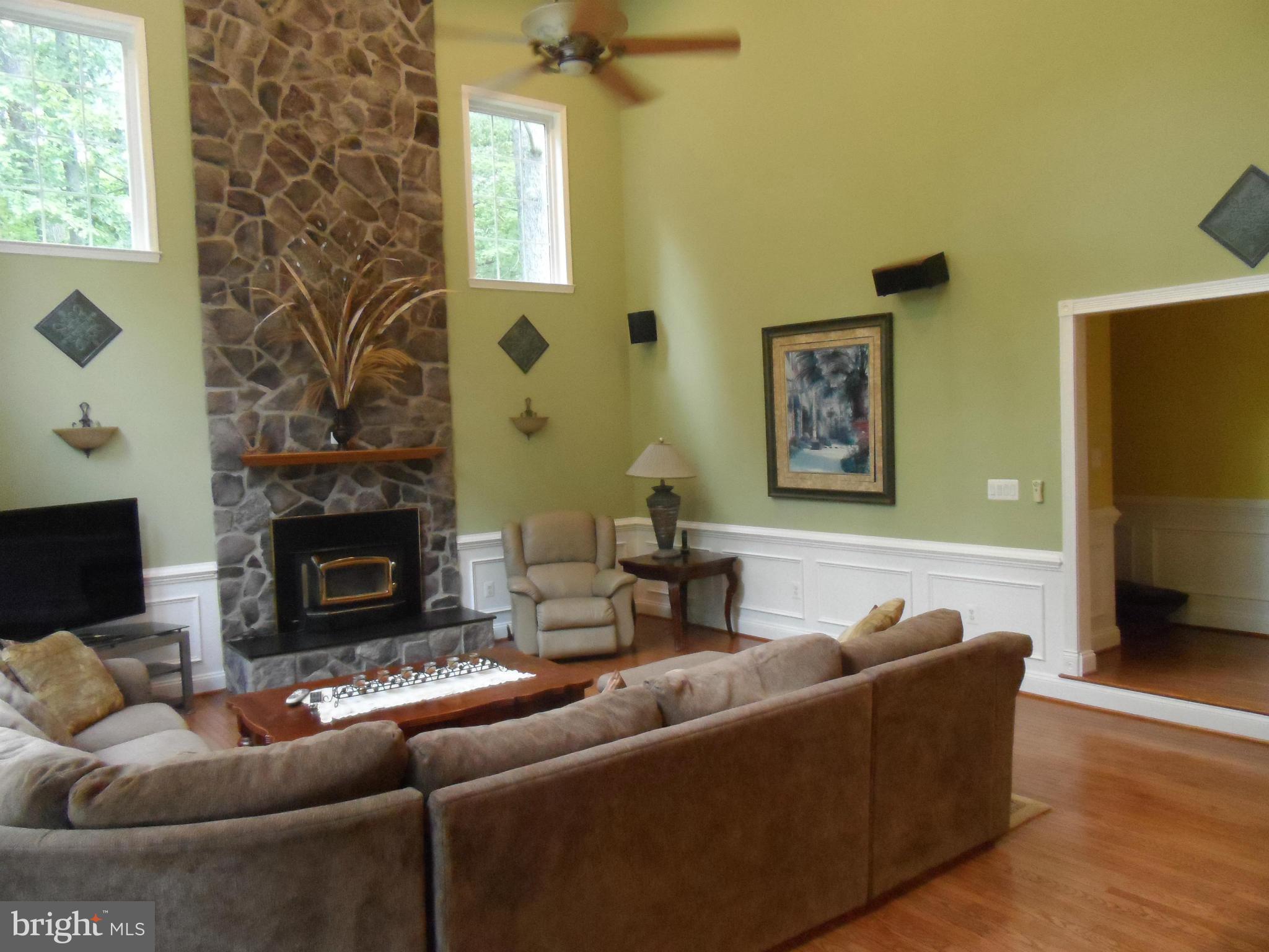 3130 Kenni Lane Dunkirk, MD 20754 - Photo 6 of 29 Living Room