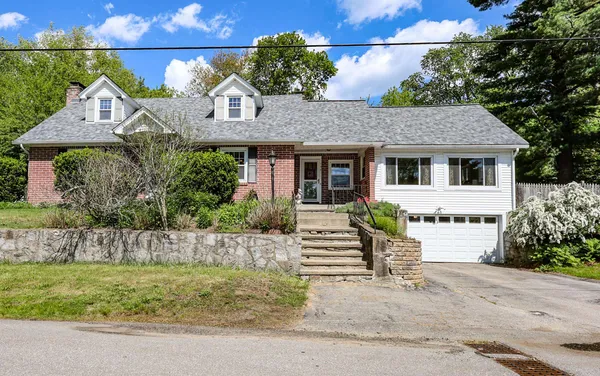 $500,000 | 137 Grand Avenue, Manchester, NH 03109