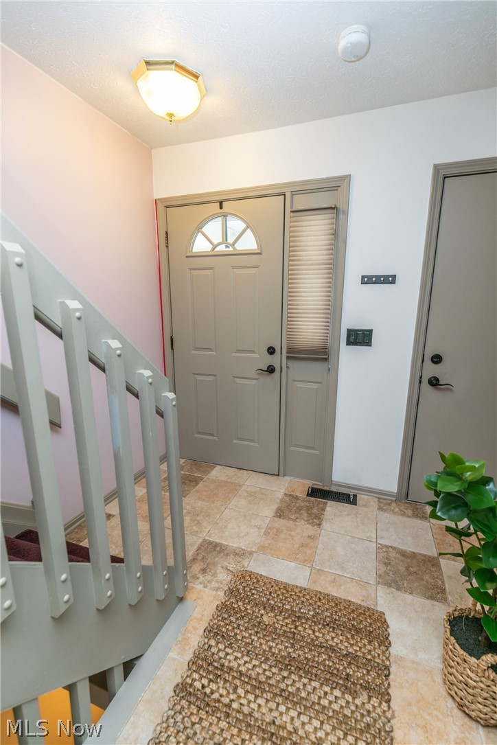 4232 River Ridge Drive Cleveland, OH 44109 - Photo 14 of 35 Gallery Image 14