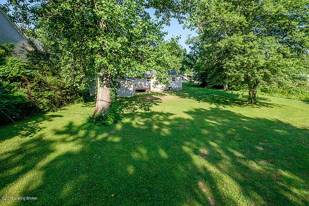 285 Wilderness Road Brooks, KY 40109 - Photo 32 of 35 285 Wilderness Rd Becky Lusch 639 9617