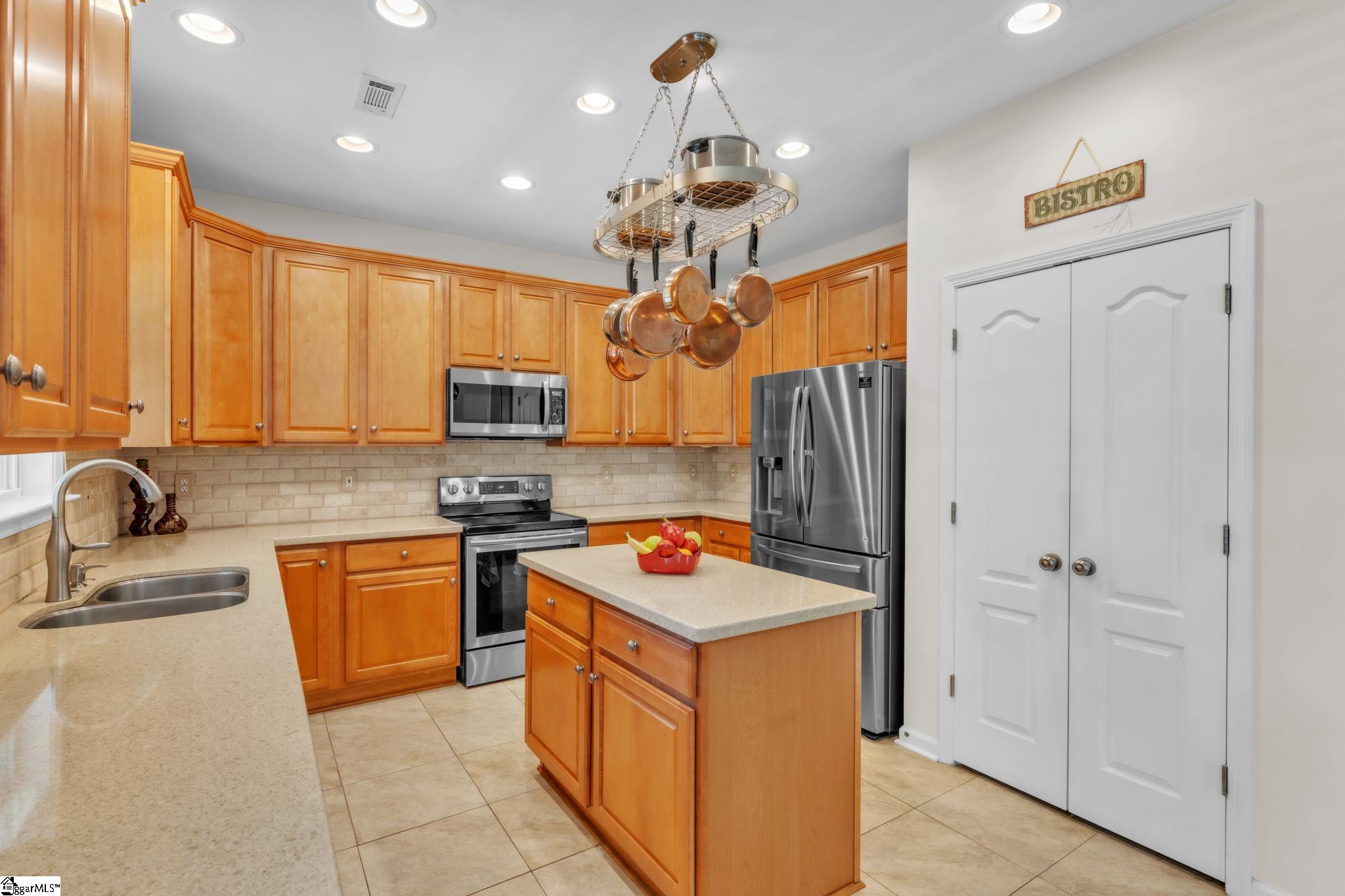 212 Brazos Lane Simpsonville, SC 29680 - Photo 15 of 33