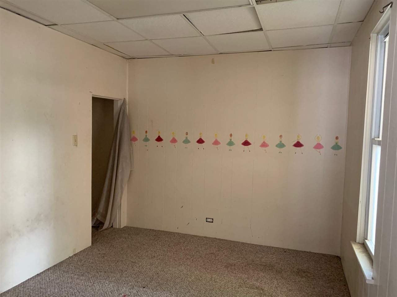 1904 3rd Street Bay City, MI 48708 - Photo 6 of 6 31387345-5.JPG