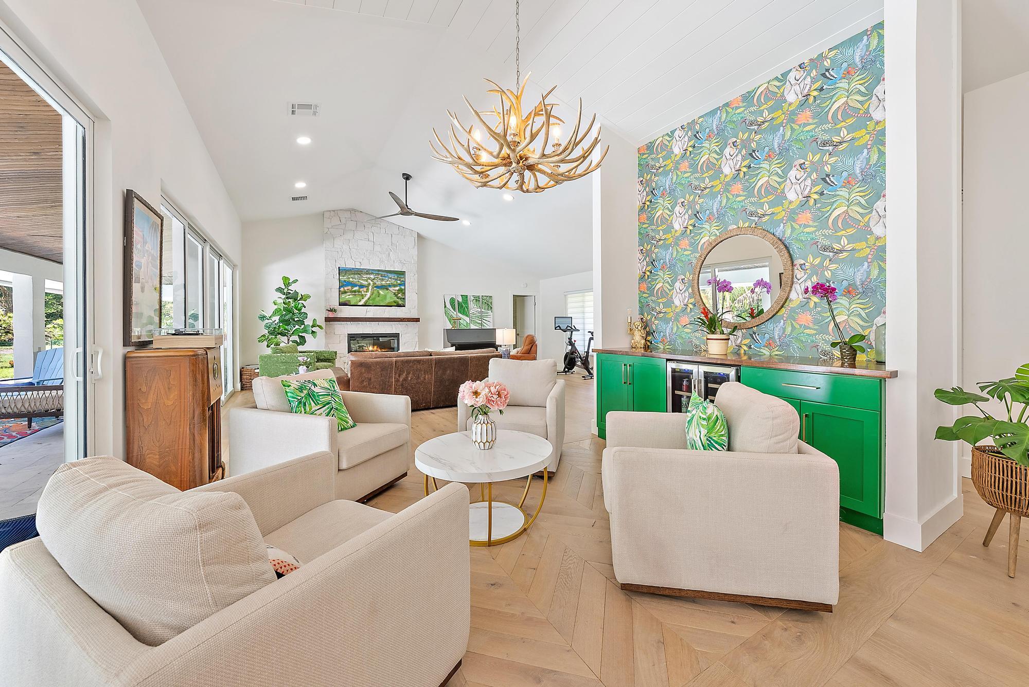 6799 Imperial Woods Road Jupiter, FL 33458 - Photo 13 of 51 Seating Area