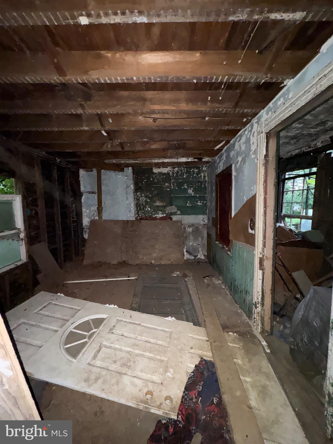 1007 Catasauqua Road Whitehall, PA 18052 - Photo 8 of 14 Forgotten space awaiting revival.
