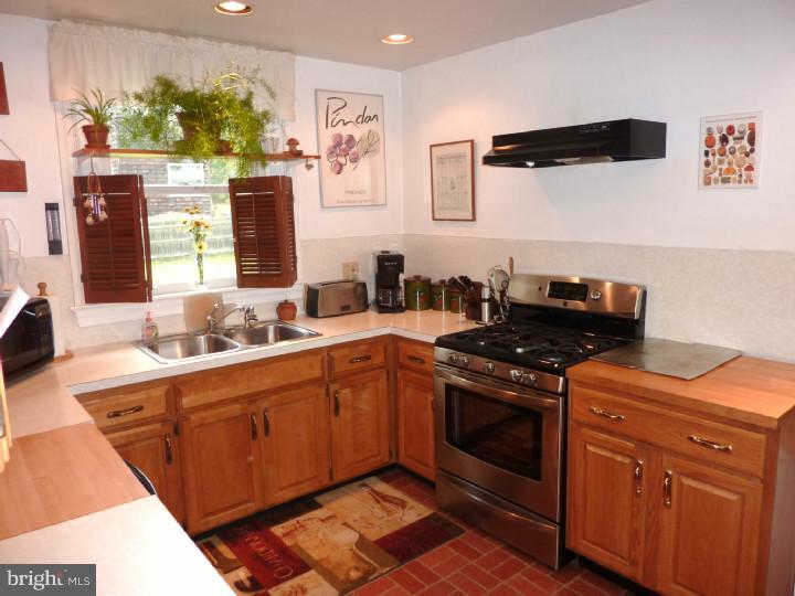 258 Mather Road Jenkintown, PA 19046 - Photo 6 of 18 Gallery Image 6