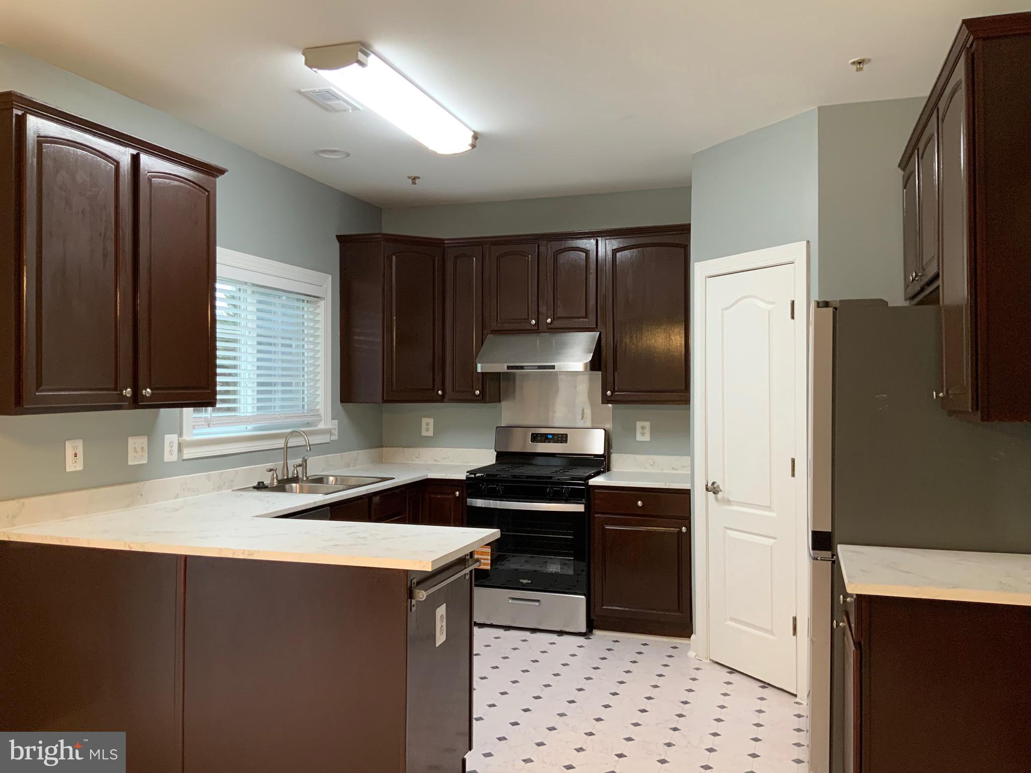 3301 Castle Ridge Circle, Unit 36 Silver Spring, MD 20904 - Photo 41 of 46 Renovated kitchen