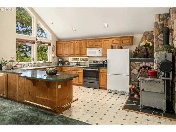 $3,500,000 | 162 Bylin Road, Stevenson, WA 98648