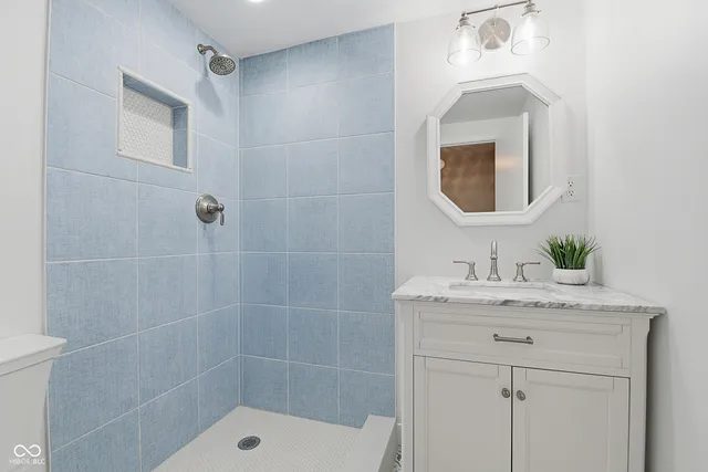 $359,000 | 2704 Lakewood Drive North, Carmel, IN 46280