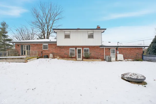 $359,000 | 2704 Lakewood Drive North, Carmel, IN 46280