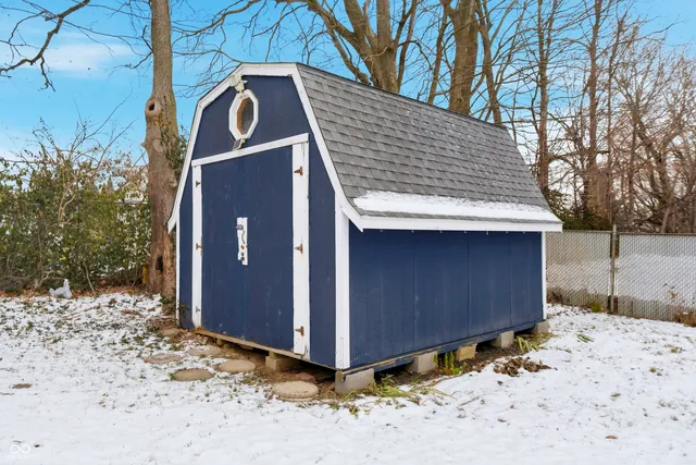 $359,000 | 2704 Lakewood Drive North, Carmel, IN 46280