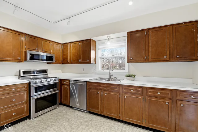 $359,000 | 2704 Lakewood Drive North, Carmel, IN 46280