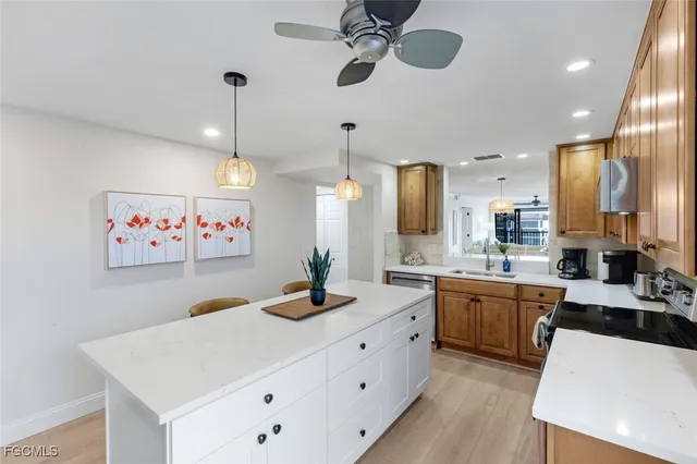 $3,500 | 2445 West Gulf Drive, Unit 47B, Sanibel, FL 33957