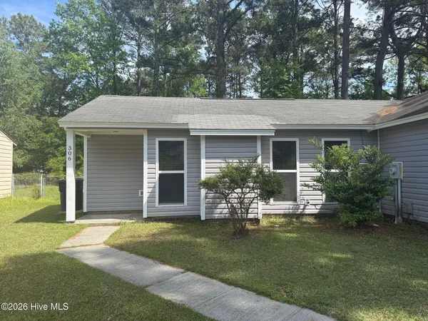 $995 | 306 Pine Valley Road, Jacksonville, NC 28546