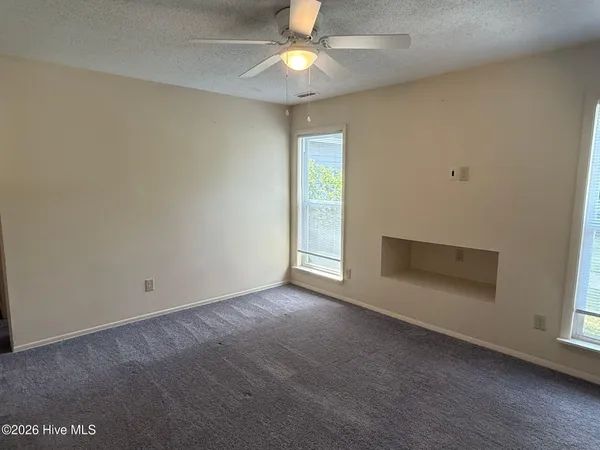 $995 | 306 Pine Valley Road, Jacksonville, NC 28546