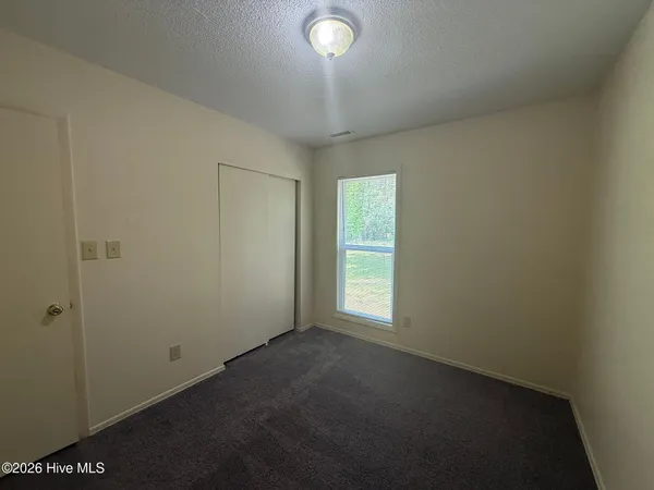 $995 | 306 Pine Valley Road, Jacksonville, NC 28546