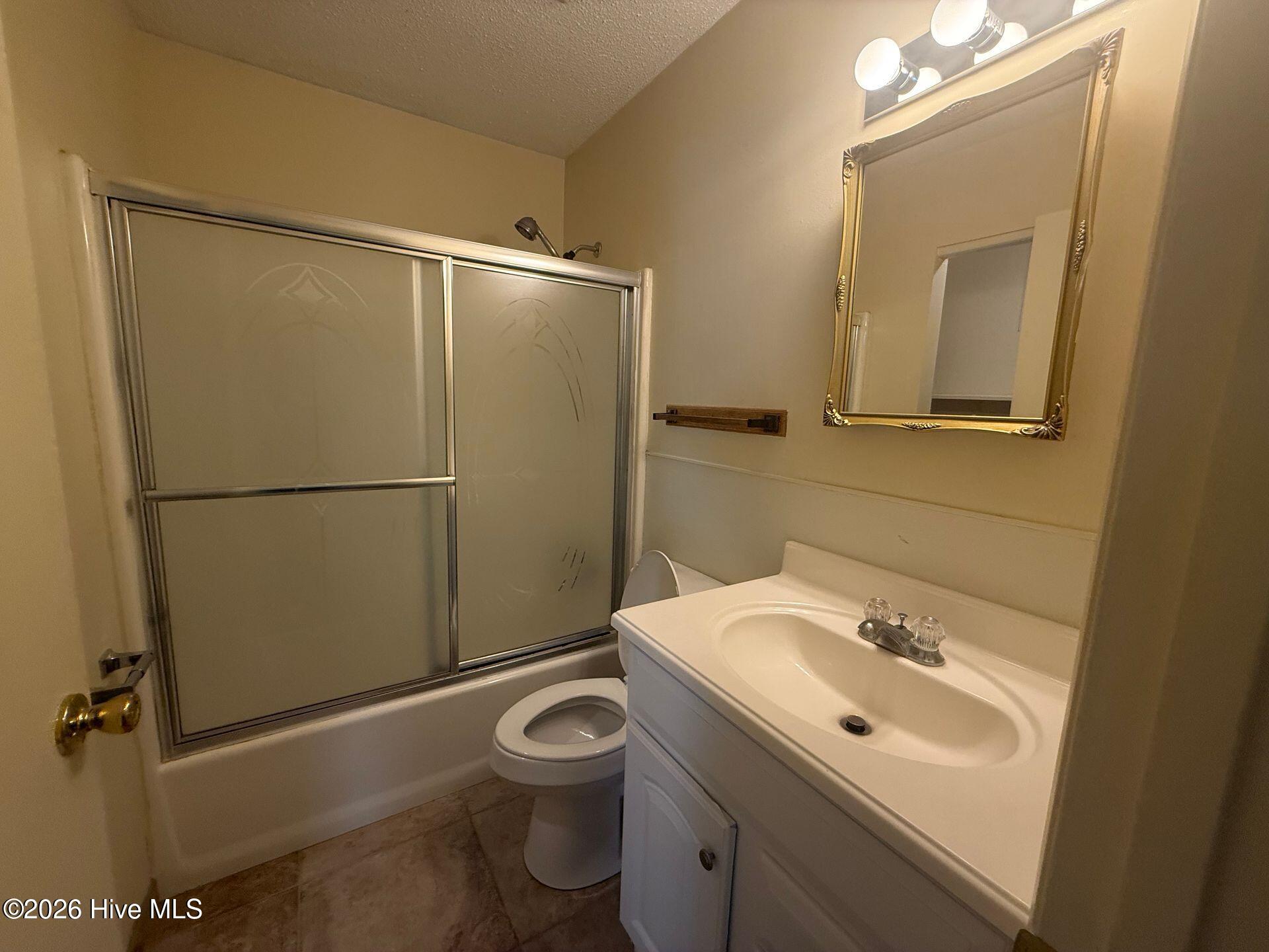 306 Pine Valley Road Jacksonville, NC 28546 - Photo 8 of 8 full bathroom