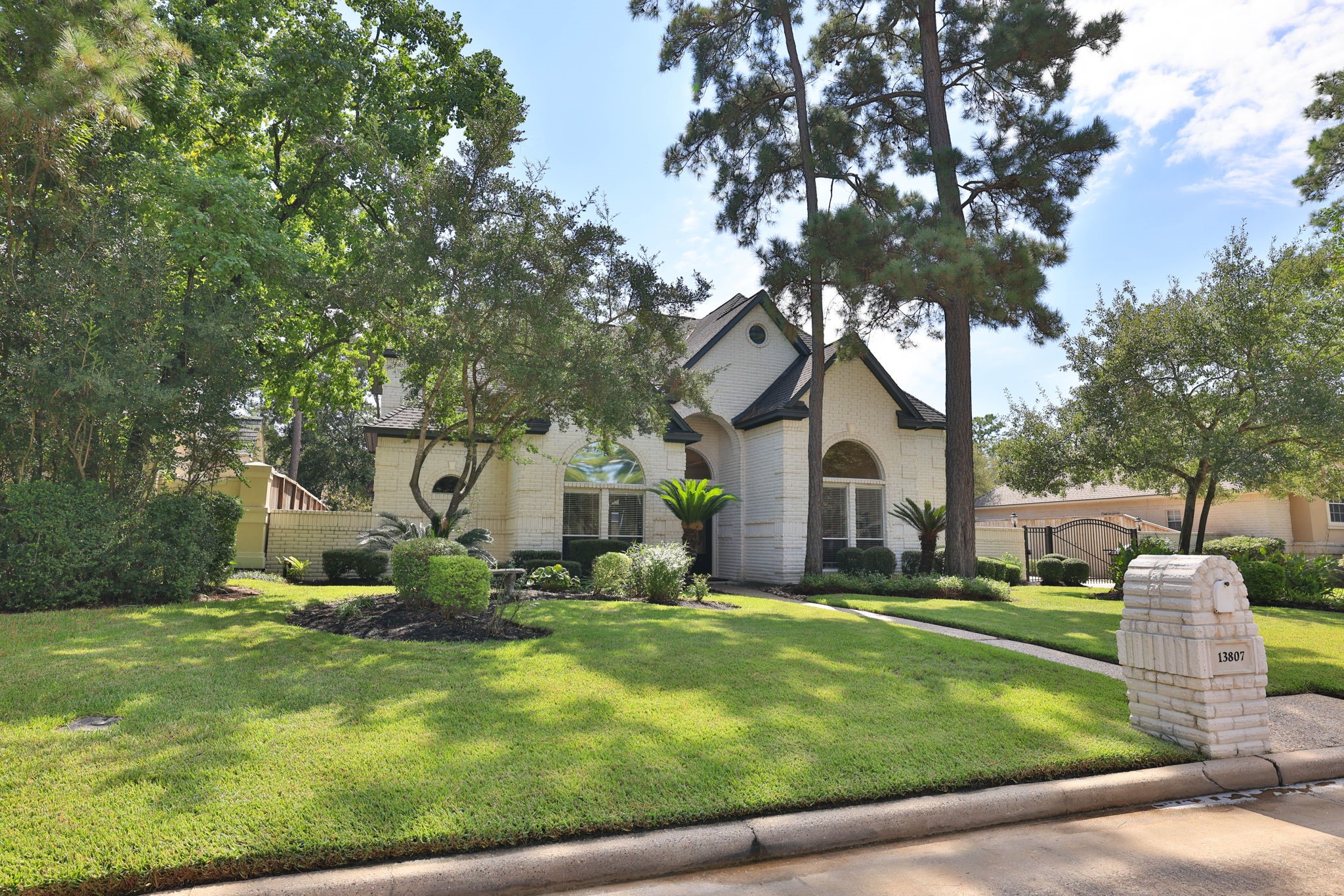 13807 Pegasus Road Cypress, TX 77429 - Photo 4 of 50 Gallery Image 4