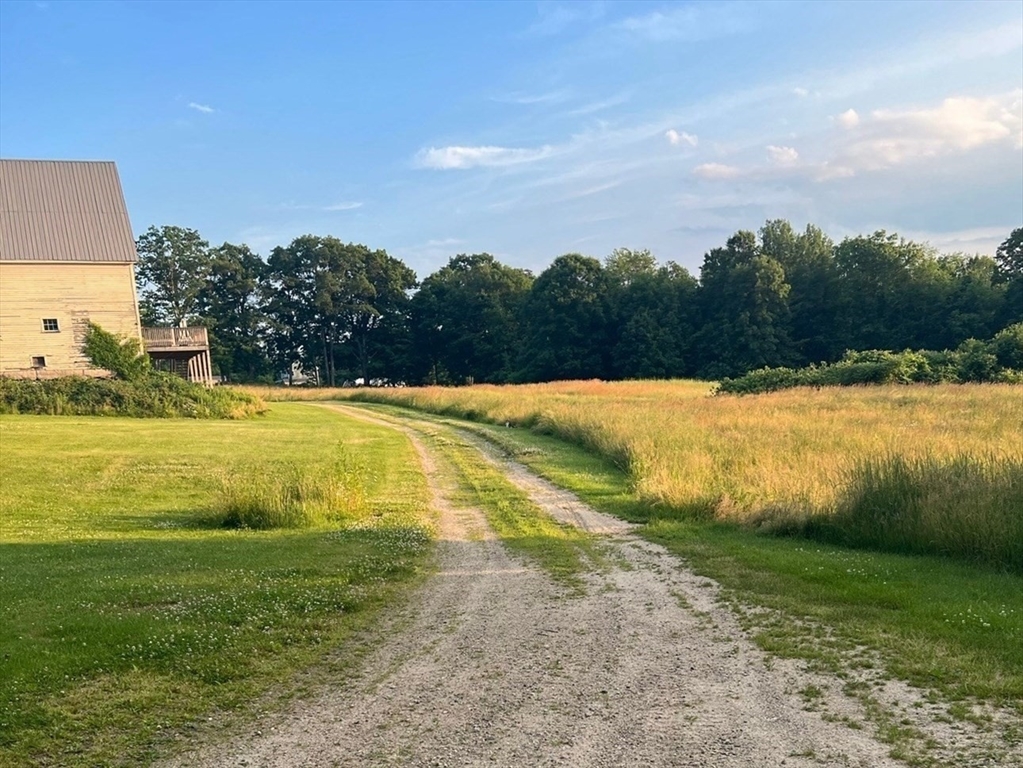 198 North End Road Townsend, MA 01469 - Photo 37 of 41