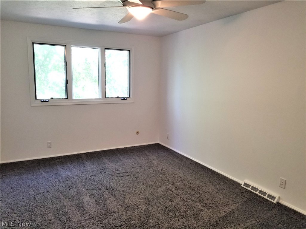 29276 Bryce Road Cleveland, OH 44124 - Photo 17 of 26