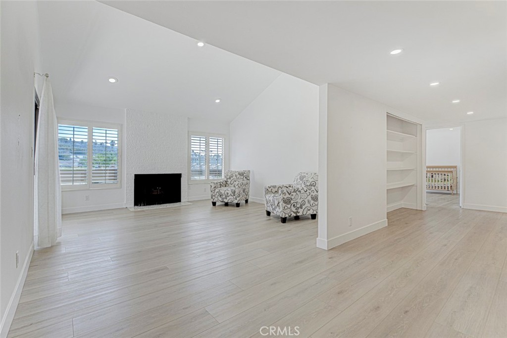1325 Valley View Road, Unit 301 Glendale, CA 91202 - Photo 8 of 43
